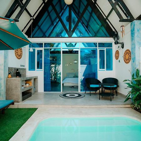 Atties Villa Gili Air Bagian luar foto