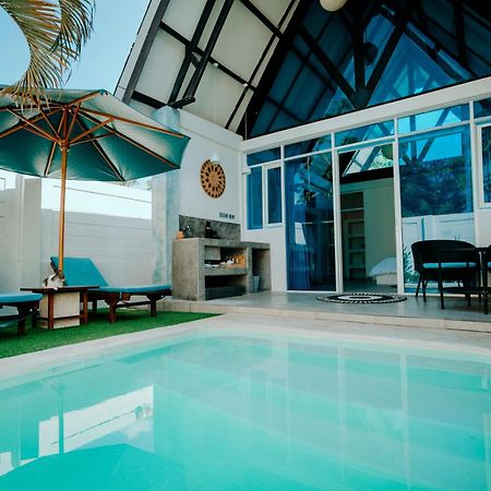 Atties Villa Gili Air Bagian luar foto