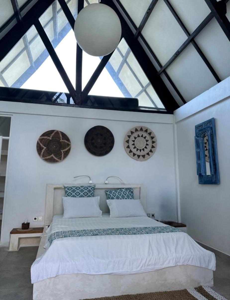 Atties Villa Gili Air Bagian luar foto