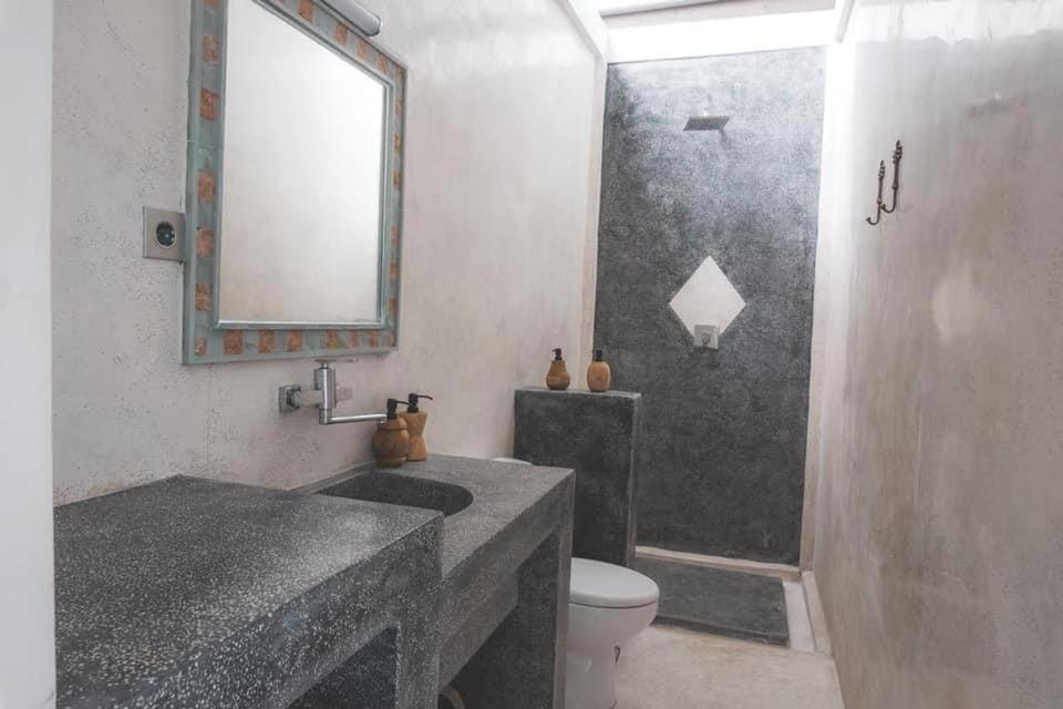 Atties Villa Gili Air Bagian luar foto