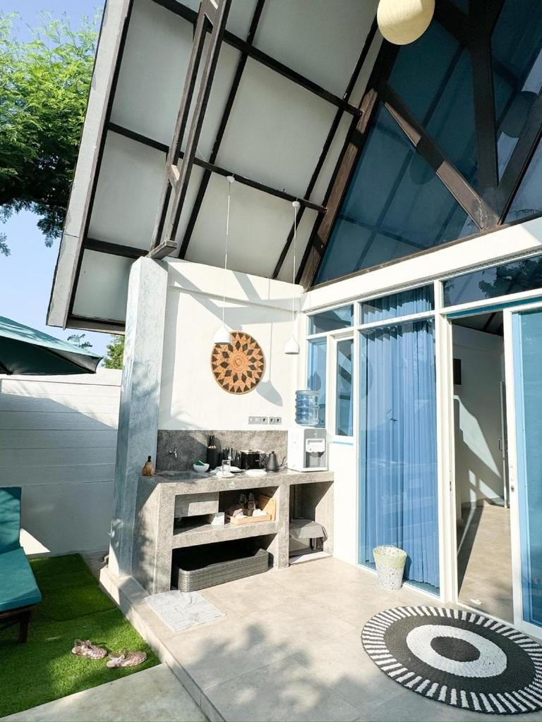 Atties Villa Gili Air Bagian luar foto